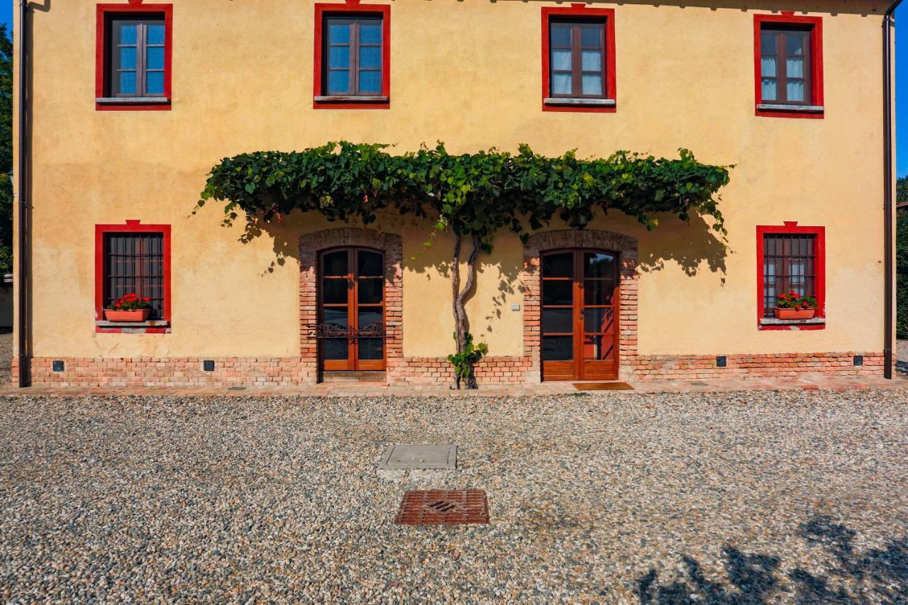 Agriturismo Le Corti Della Gualdana Voghera Eksteriør billede
