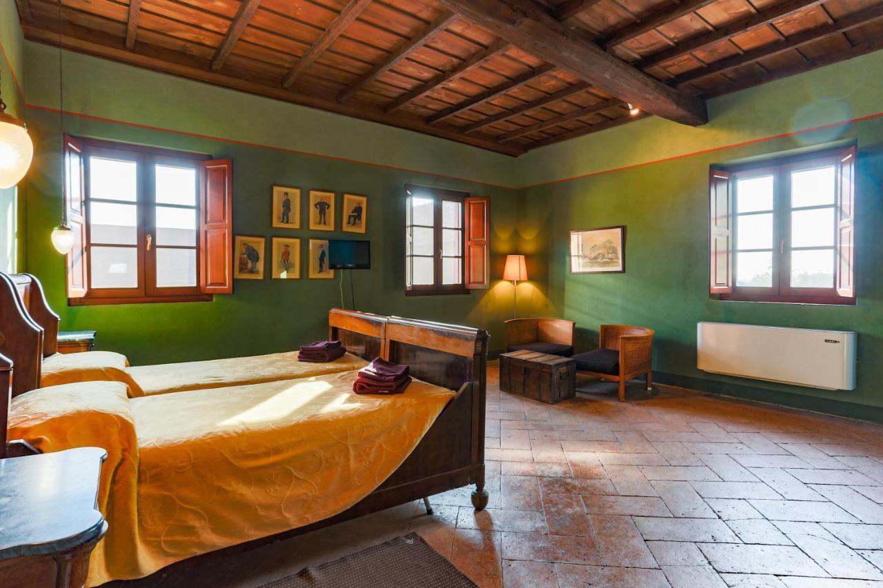 Agriturismo Le Corti Della Gualdana Voghera Eksteriør billede