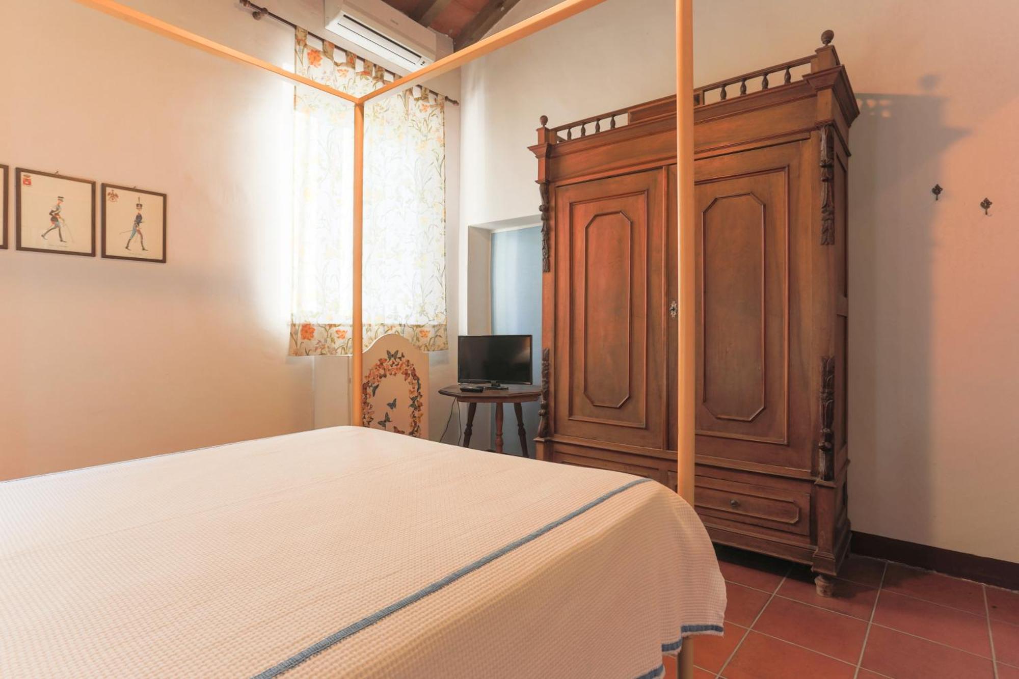 Agriturismo Le Corti Della Gualdana Voghera Eksteriør billede